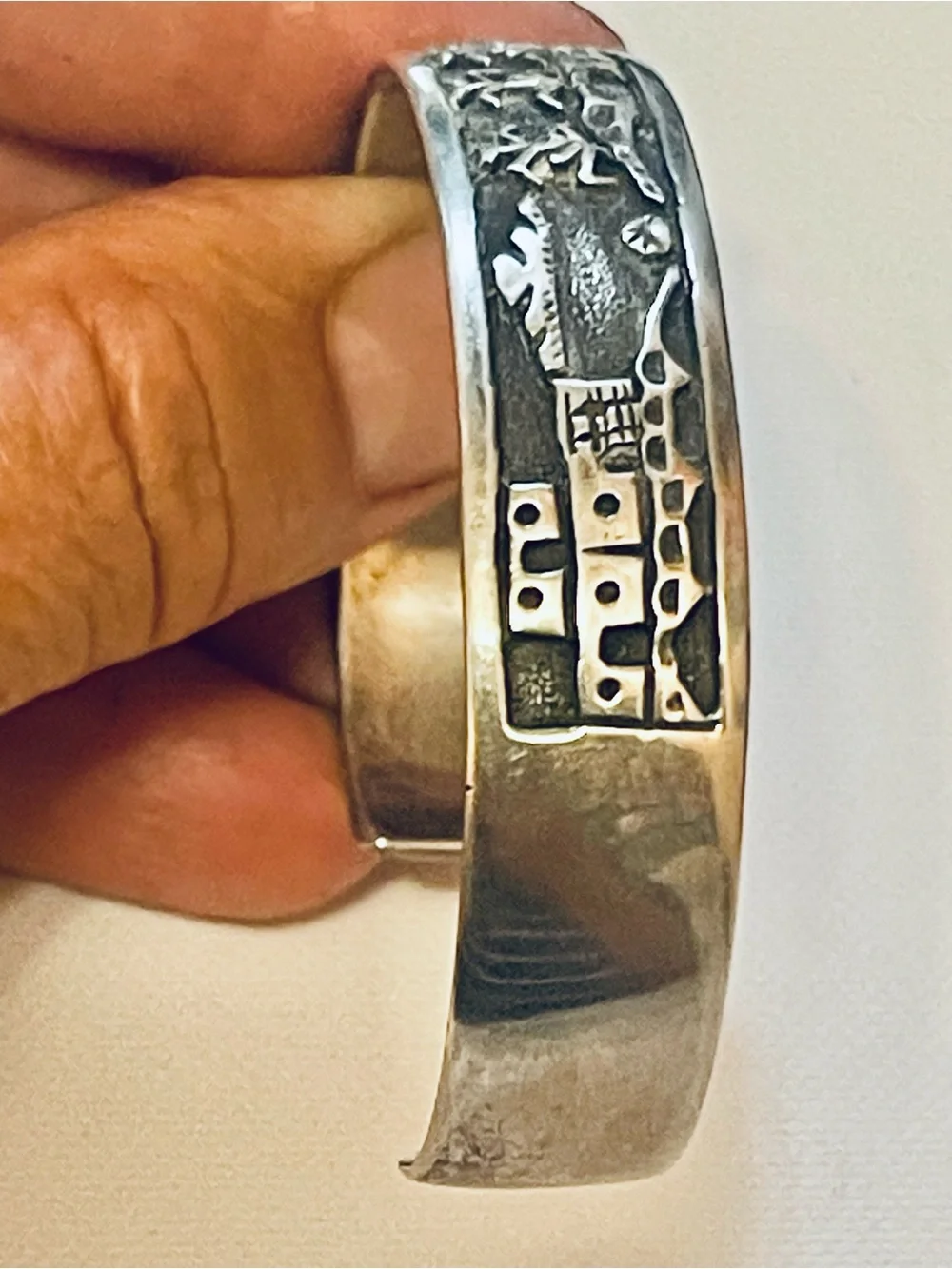VTG NATIVE AMERICAN Navajo storyteller STERLING cuff bracelet 24 G Sz 6.75-7